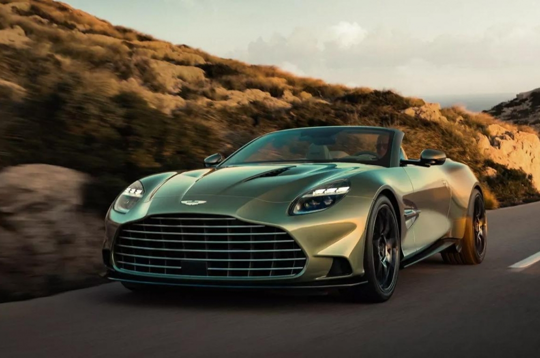 Aston Martin Vanquish Volante 2026 – Siêu xe mui trần 824 mã lực lộ diện