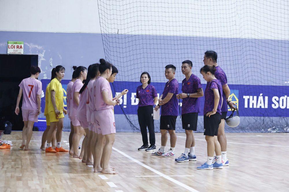 Việt Nam bổ sung 8 cầu thủ cho giải futsal châu Á