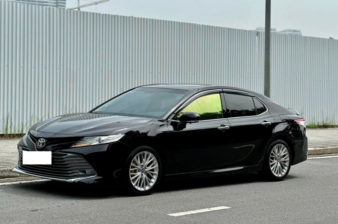 Toyota Camry 2019 'full option' lên sàn xe cũ với giá ngỡ ngàng sau 5 năm sử dụng