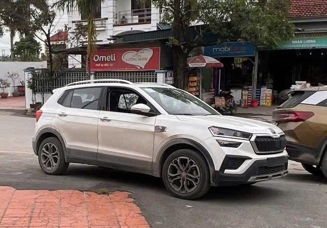 Skoda Kushaq xuất hiện trên đường phố Việt Nam, dự trình làng vào quý II/2025