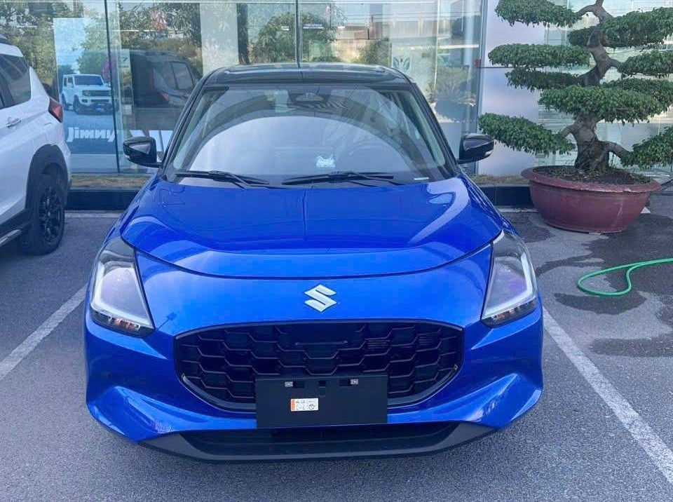 Suzuki Swift thế hệ mới cập bến đại lý Việt trước ra mắt, hé lộ nhiều trang bị đáng chú ý
