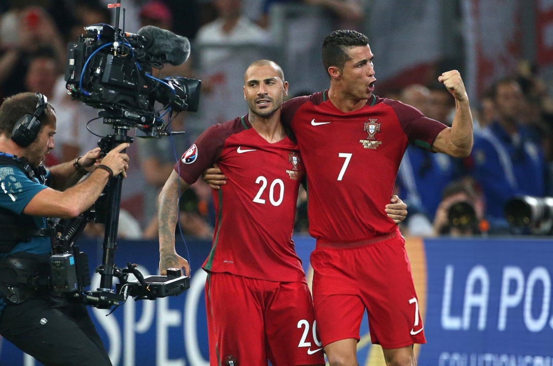 Ronaldo, Quaresma 'tái xuất' ở đội U14 Sporting