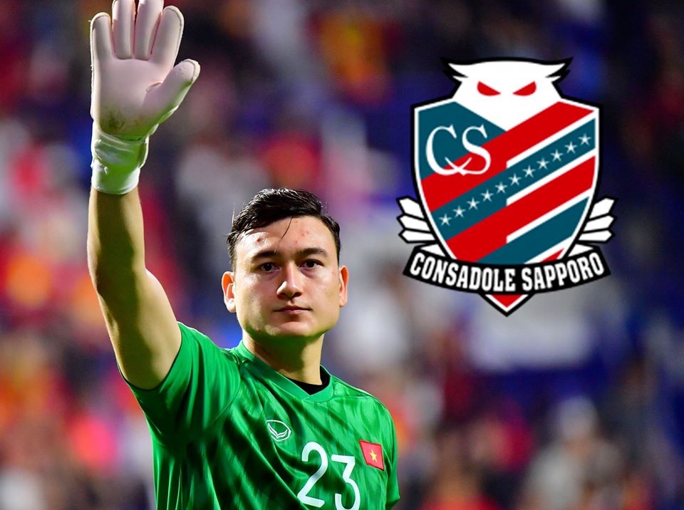 Van Lam linked with moving to J-League, playing alongside Chanathip?