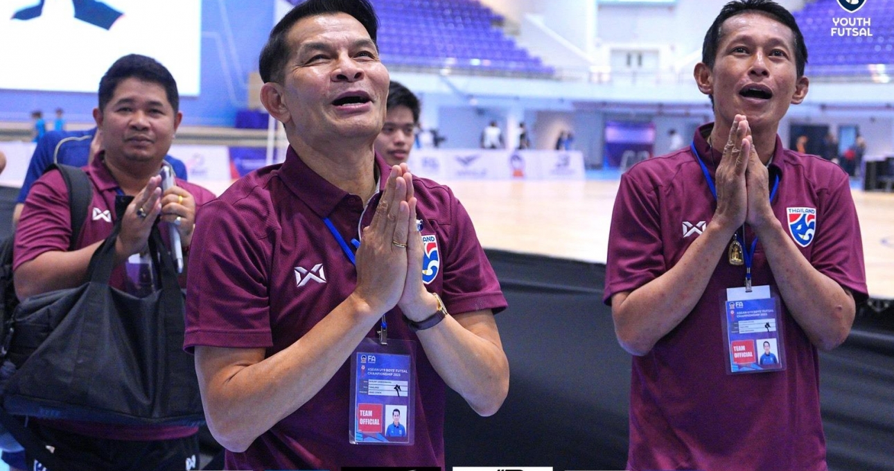 HLV Thái Lan chia sẻ cảm xúc sau trận thắng kịch tính trước Malaysia
