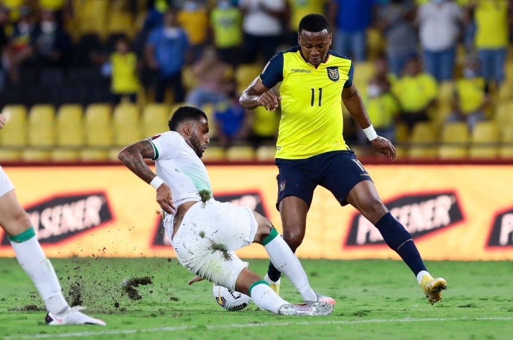 Thắng đậm Bolivia, Ecuador áp sát Argentina ở vòng loại World Cup 2022