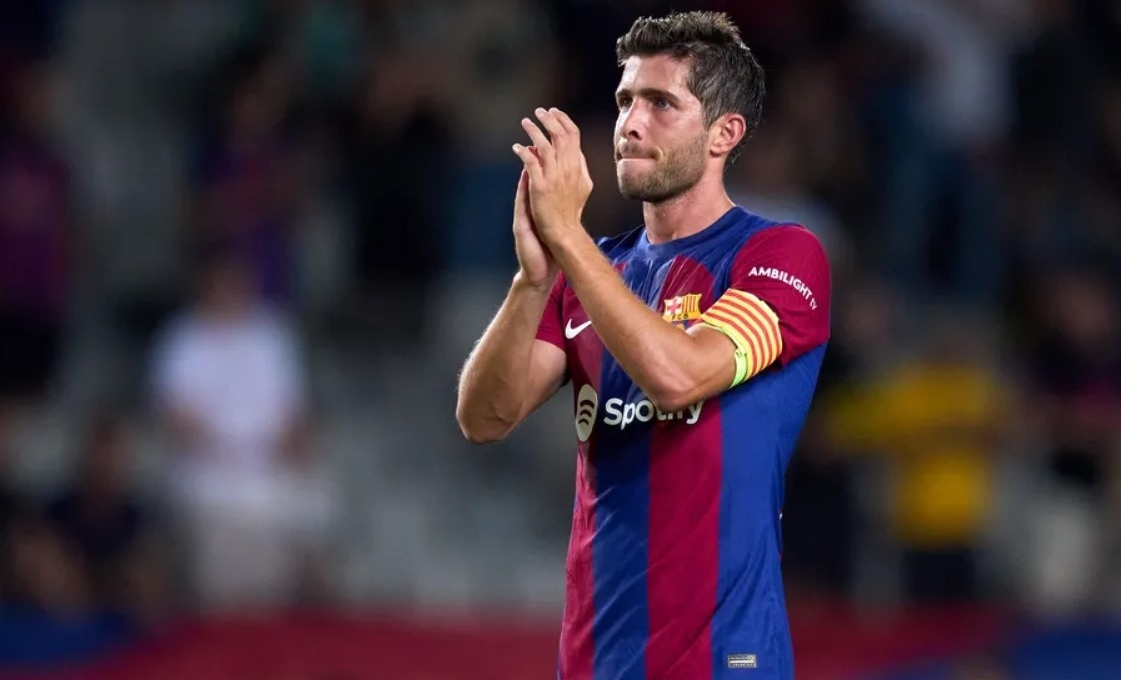 Chính thức: Barcelona chia tay đội trưởng Sergi Roberto