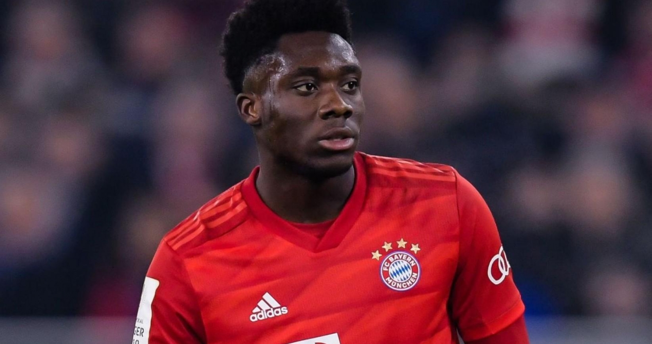 Alphonso Davies ra 'yêu sách' làm khổ Bayern Munich