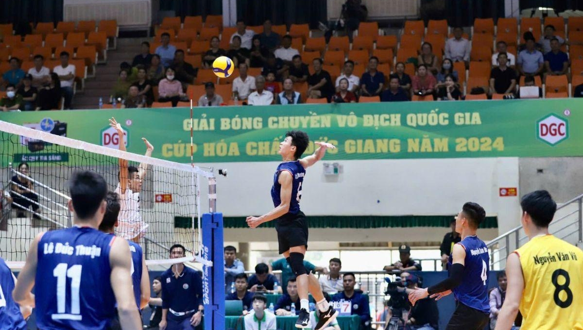 Trực tiếp bóng chuyền Hà Nội vs XSKT Vĩnh Long, 17h00 ngày 30/11