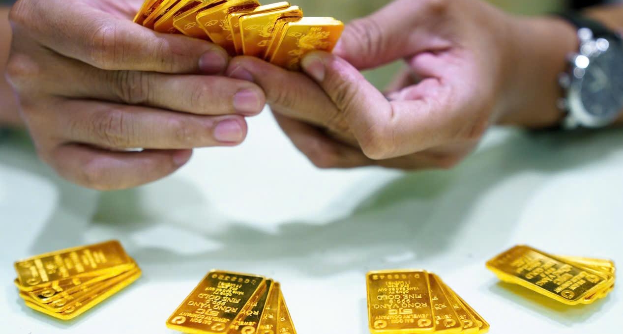 Giá vàng hôm nay tối 25/7: Thị trường ảm đạm