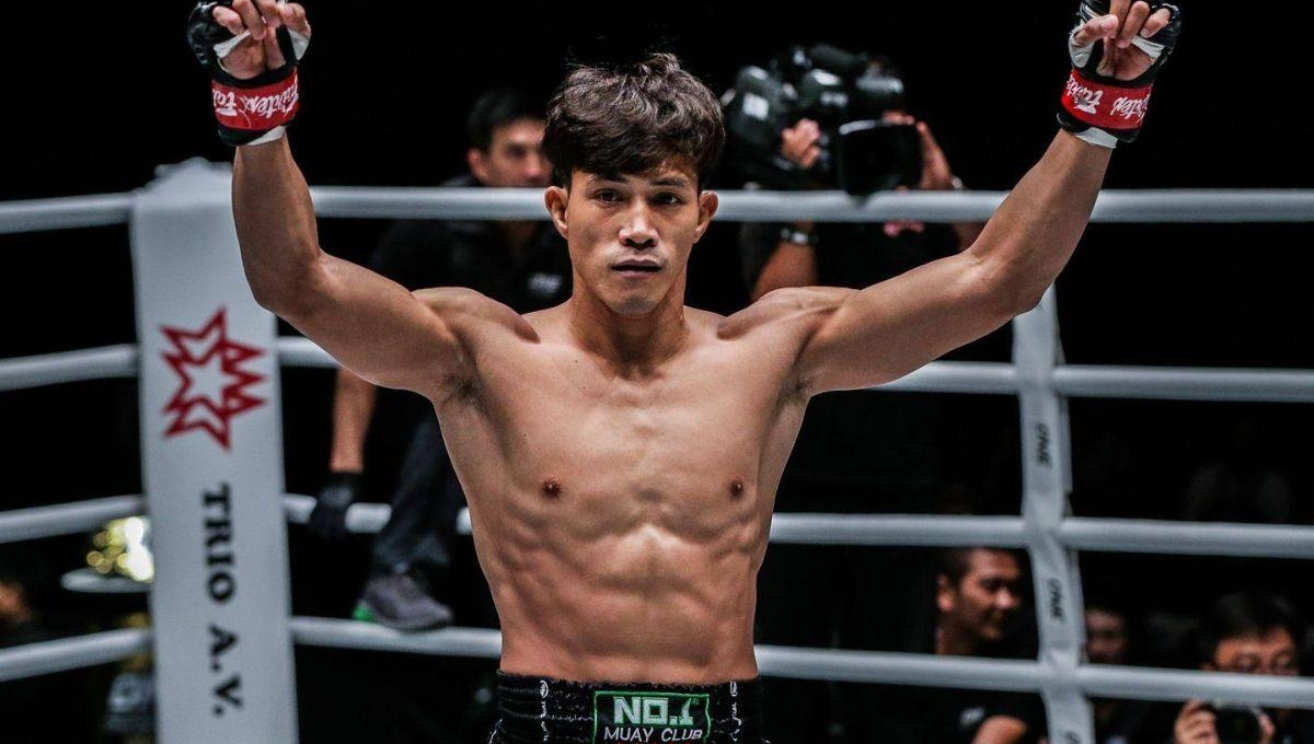 Kinh nghiệm lên tiếng, Nguyễn Trần Duy Nhất đưa thần đồng ONE Championship trở lại mặt đất