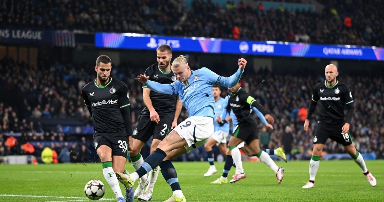 Trực tiếp Man City 0-0 Feyenoord: Liên tục bỏ lỡ