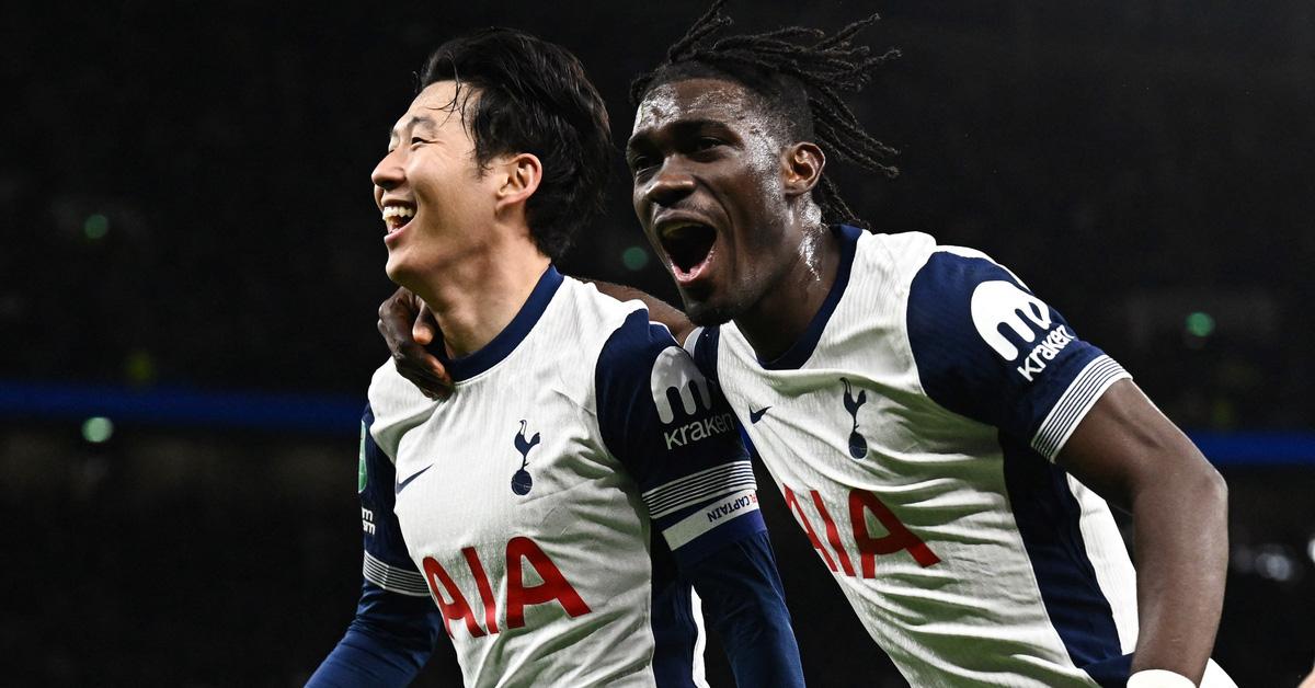 Trực tiếp Tottenham 0-0 Tamworth: Nghiền nát tí hon?