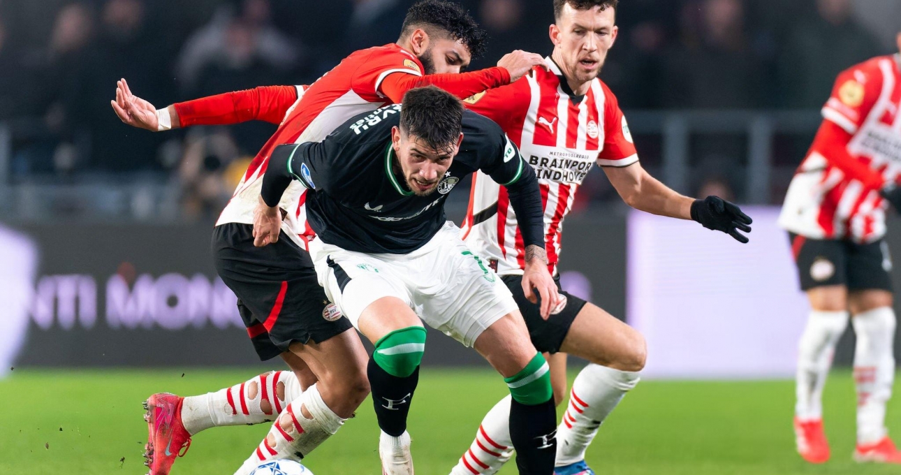 Nhận định Feyenoord vs PSV: Nỗ lực bám đuổi