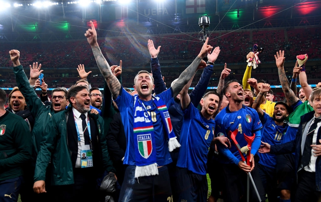 Vô địch Euro, sao tuyển Ý quên dự đám cưới của chính mình