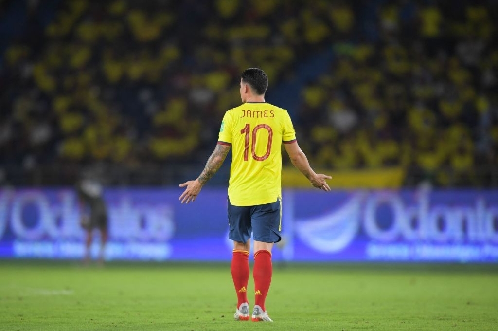 Colombia bị cầm chân trên sân nhà