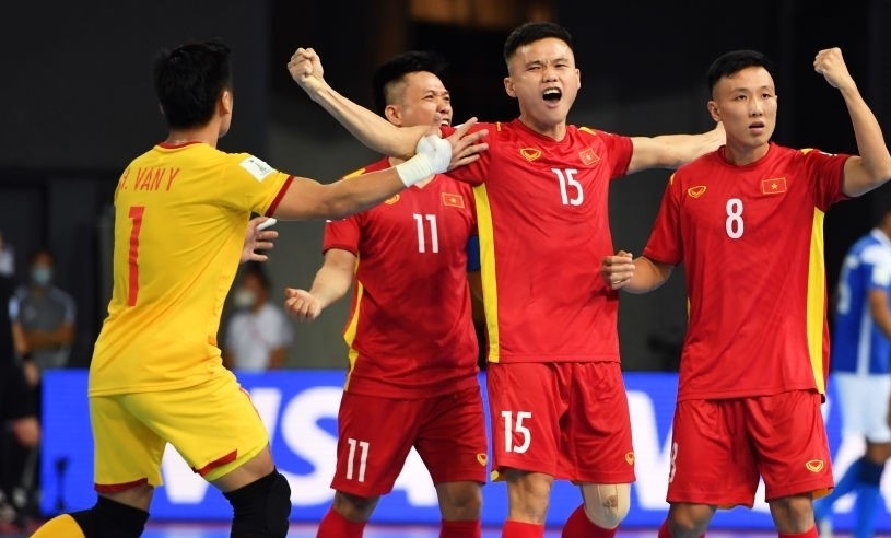 Bóng đá Việt Nam đón tin 'không thể tuyệt vời hơn' ở vị trí thủ môn