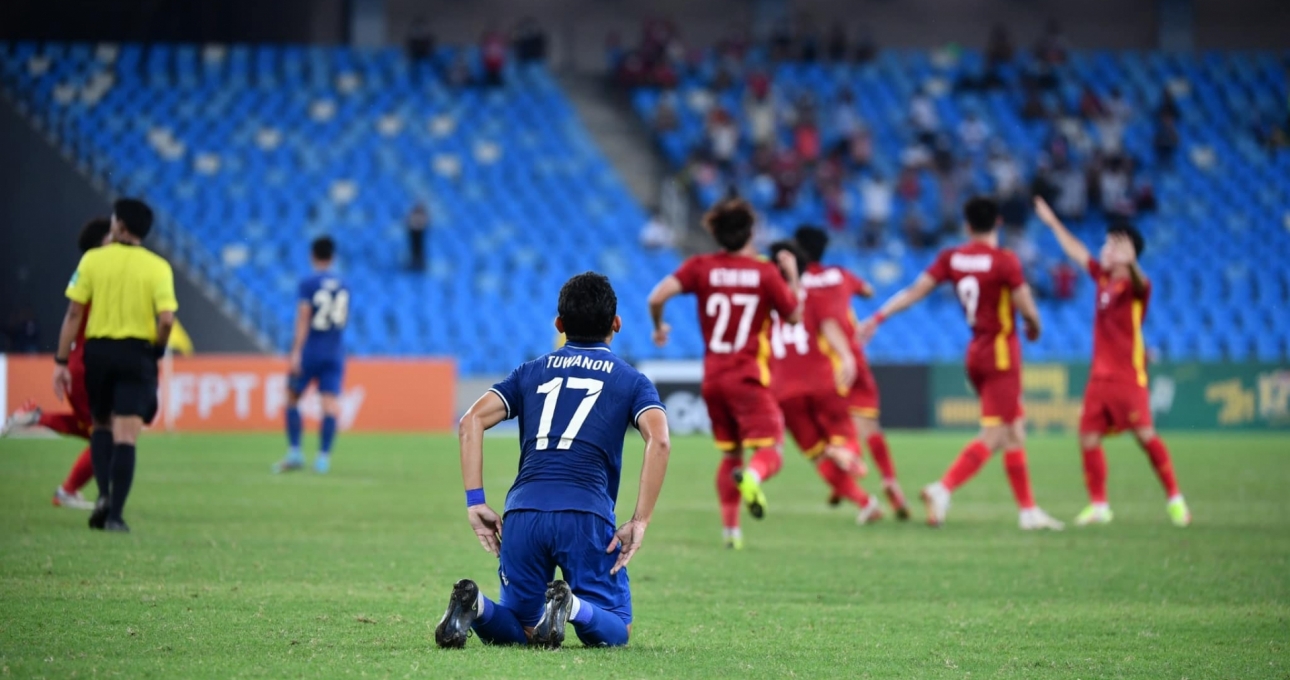 Vừa mất chức vô địch vào tay Việt Nam, HLV Thái Lan tuyên bố muốn dự World Cup