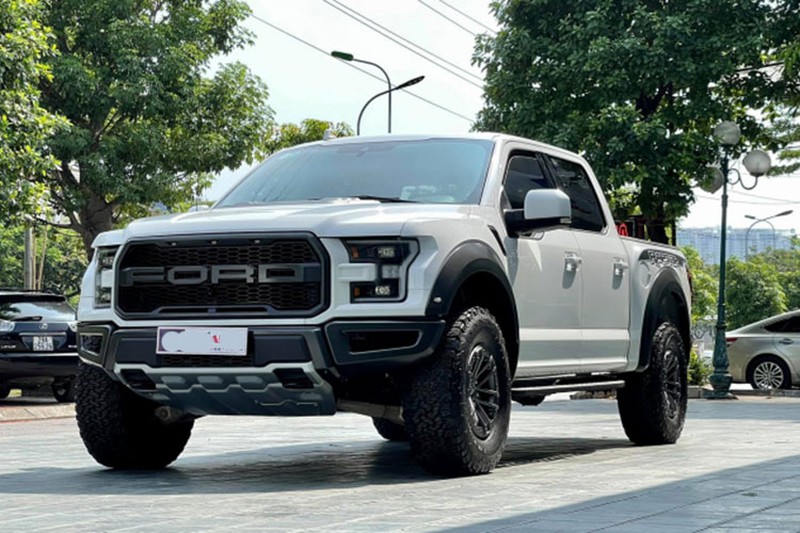 'Quái thú bán tải' Ford F-150 Raptor 2022 đầu tiên về Việt Nam