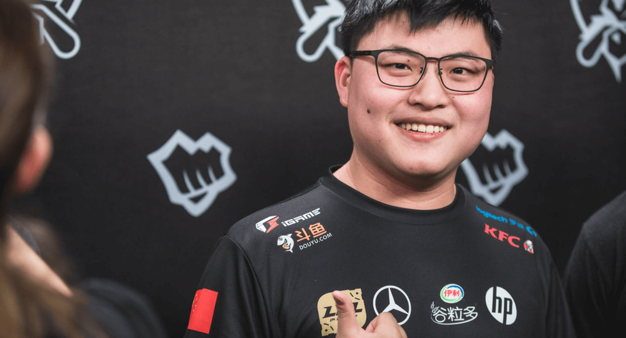 Riot Games ra mắt phim tài liệu về Uzi