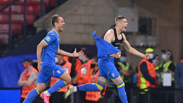 Video bàn thắng Thụy Điển 1-2 Ukraina: Tấm vé nghẹt thở
