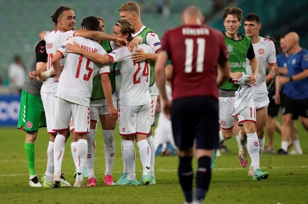 Thắng kịch tính CH Séc, Đan Mạch viết tiếp chuyện cổ tích tại Euro 2021