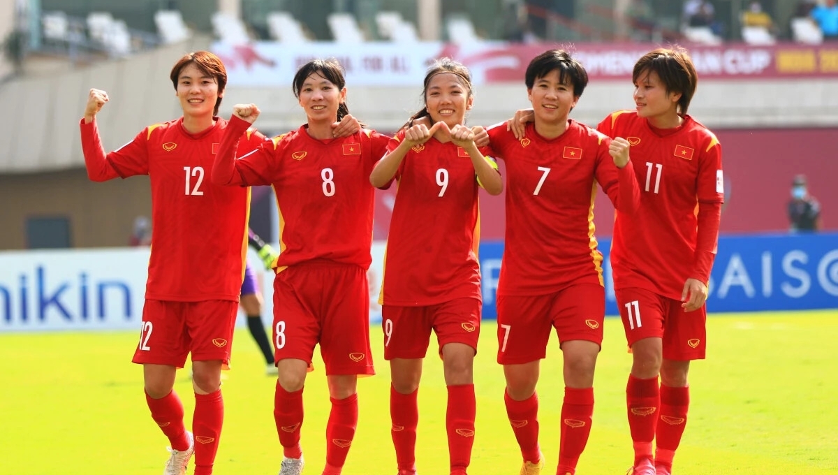 Lịch thi đấu bóng đá hôm nay 5/2: Việt Nam đá play-off World Cup khi nào?