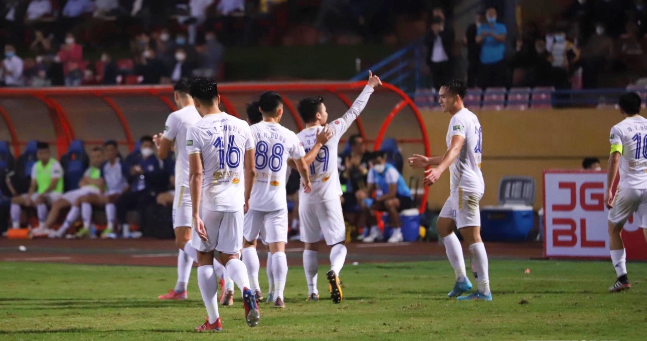 Quang Hải tỏa sáng, Hà Nội FC có thắng lợi đầu tiên tại V-League 2022