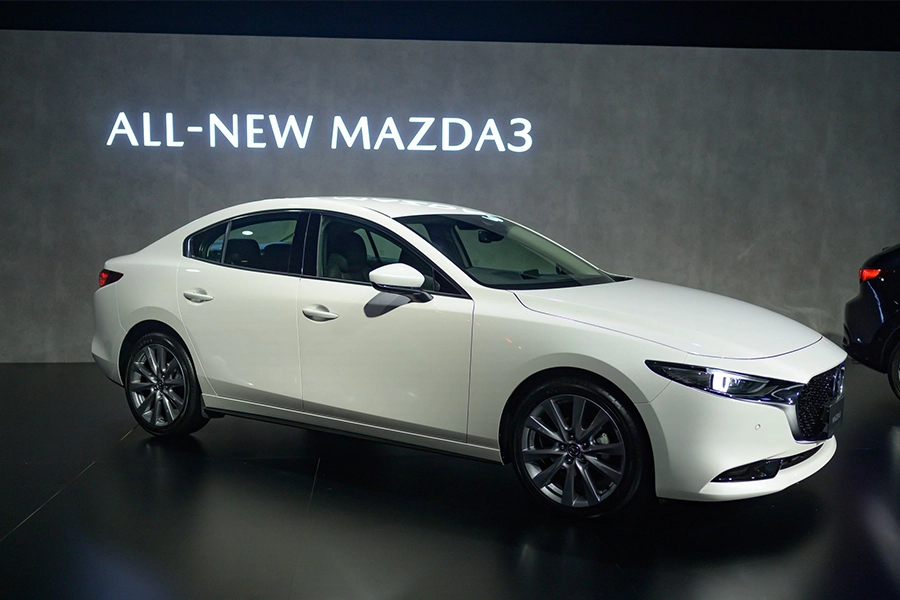 Sedan hạng C Mazda 3 có ưu điểm gì nổi bật trong phân khúc?