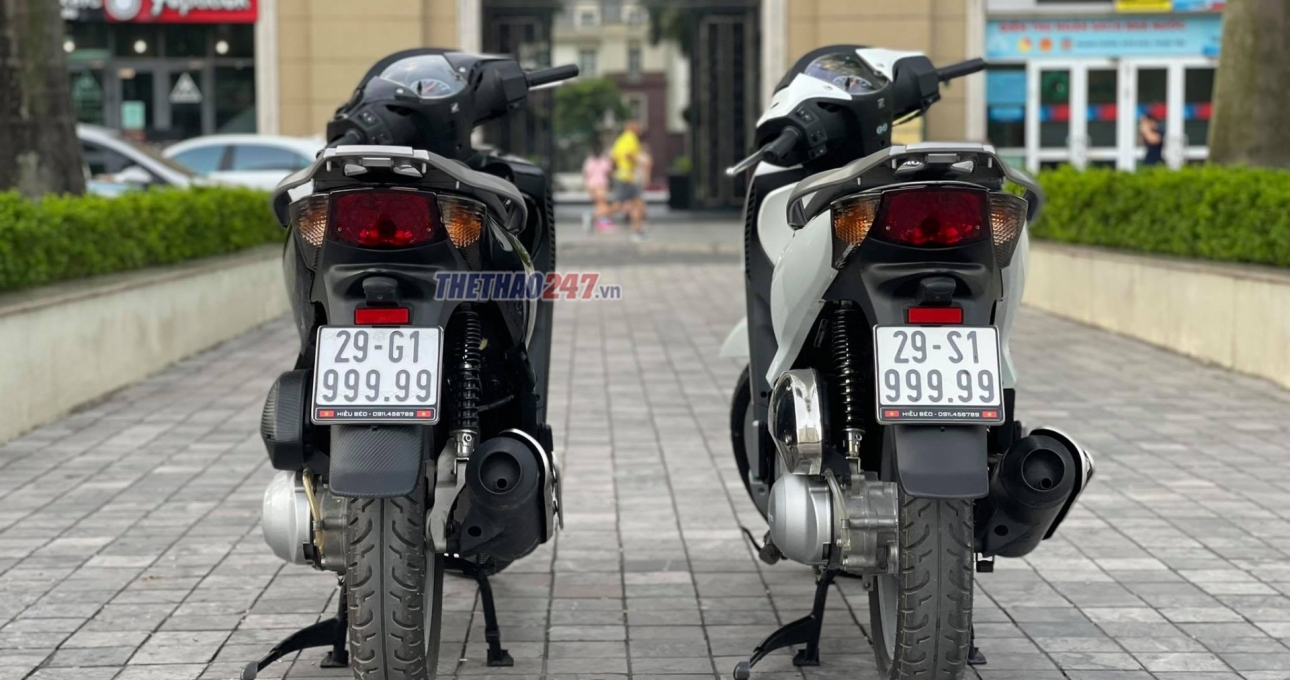 Tận mắt cặp Honda SH biển ngũ quý 9 giá hơn 2 tỷ đồng tại Hà Nội