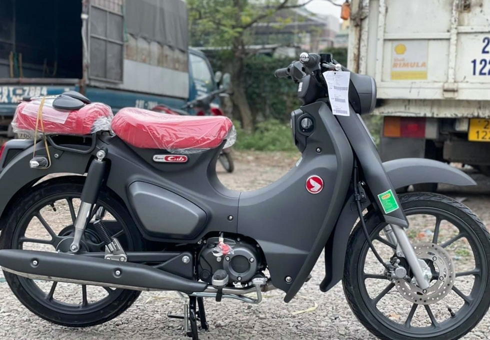 Từng kén khách mua, Honda Super Cub nay đội giá lên hơn 150 triệu đồng