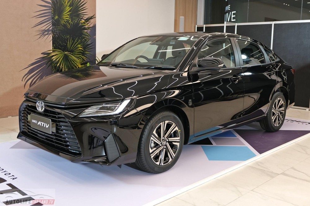 Cận cảnh Toyota Vios 2023 bản Smart vừa ra mắt, giá rẻ nhưng vẫn đủ trang bị