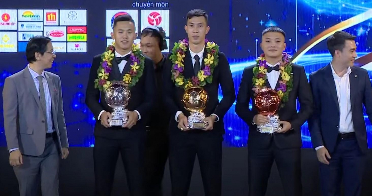 Trực tiếp Lễ trao giải Quả bóng Vàng Việt Nam 2024: Thịnh Phát giành QBV futsal