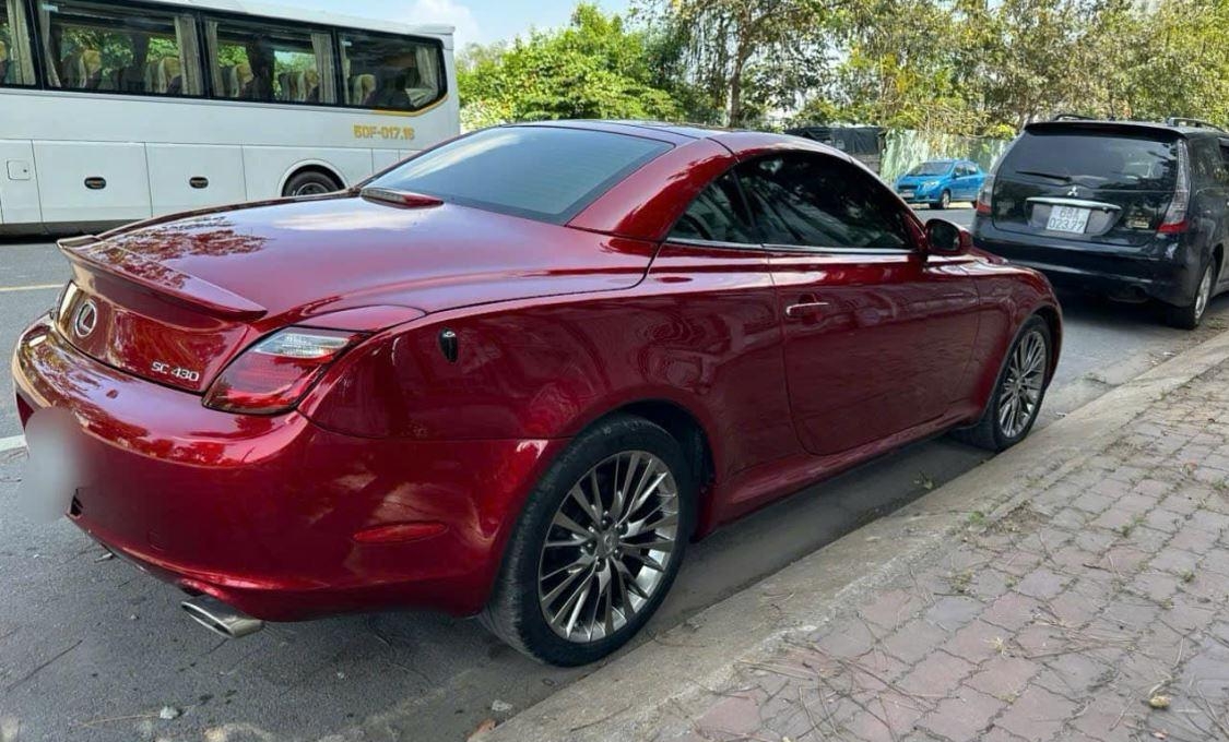 Lexus SC430 2004 - Huyền thoại xe thể thao 2 cửa 21 tuổi rao bán ngang giá Mazda 6 mới