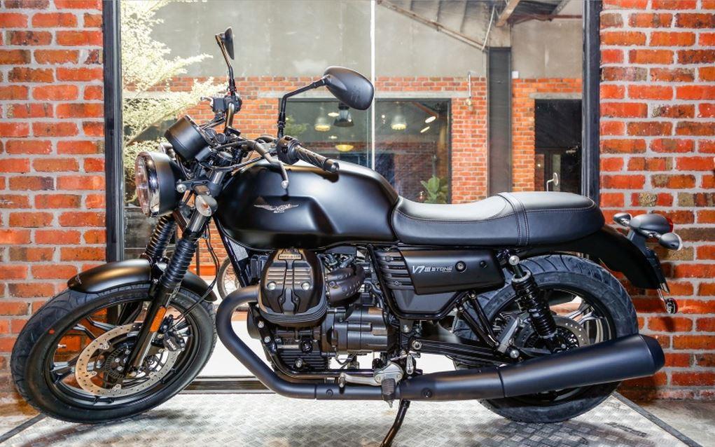 Bảng giá xe máy Moto Guzzi tháng 07/2025: V7 Stone, V85 TT, V9 Roamer có gì mới?