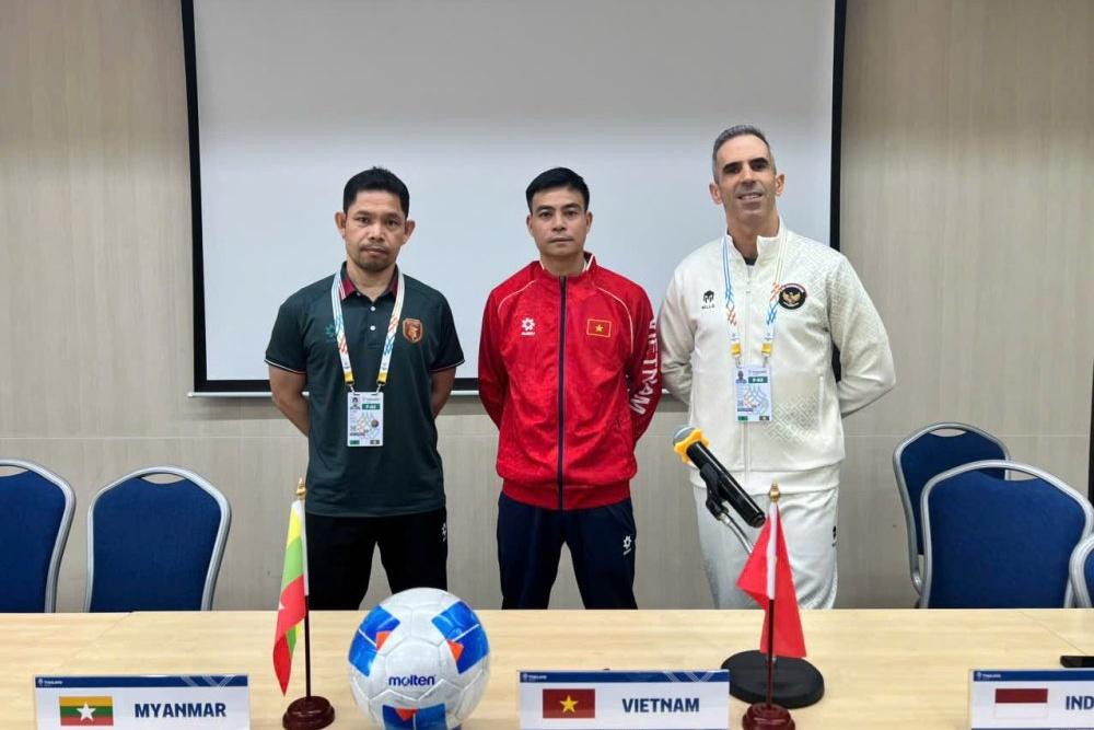 HLV tuyển Việt Nam nói gì trước trận gặp Indonesia?