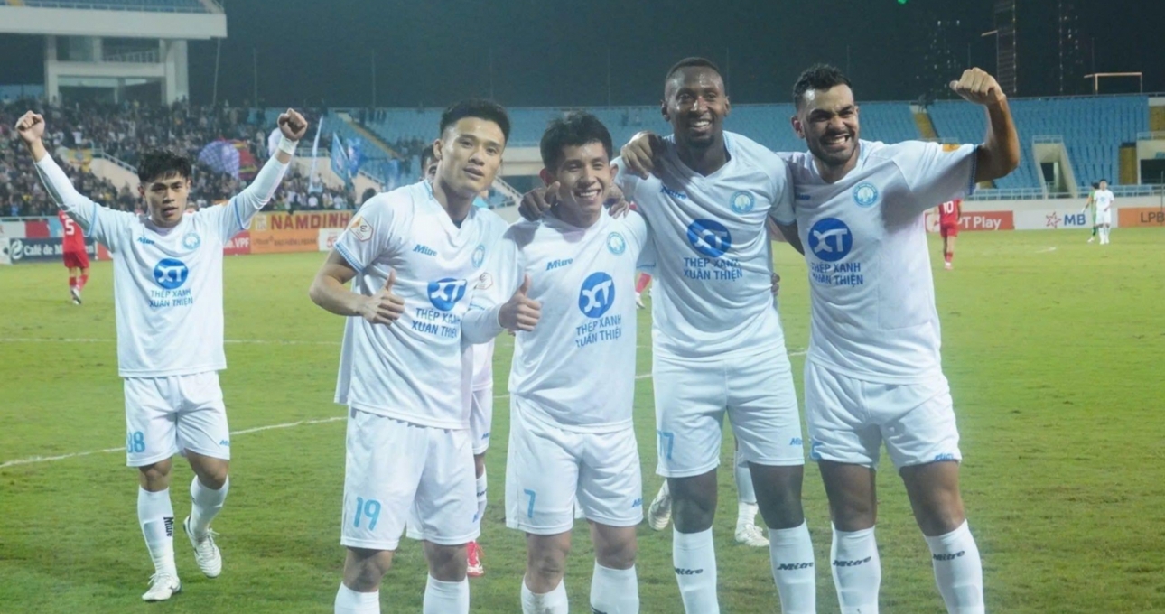 Trực tiếp Viettel 0-1 Nam Định: Lợi thế rất sớm