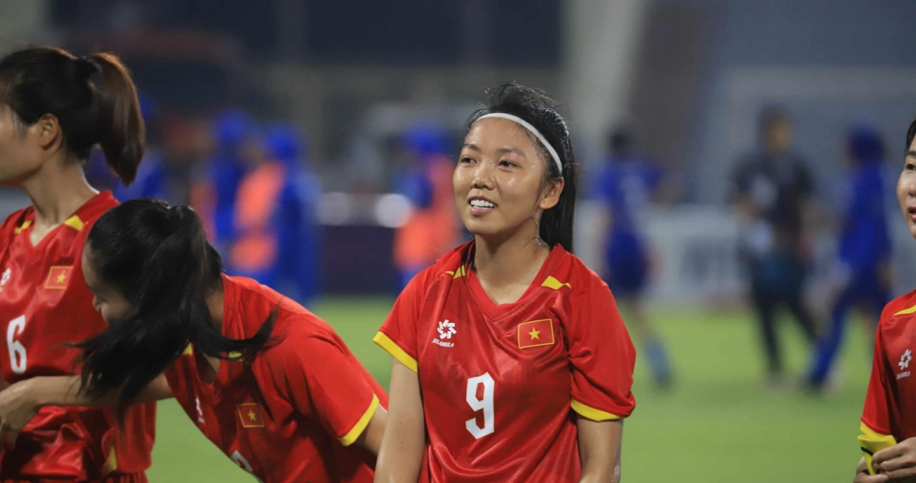 Trực tiếp nữ Việt Nam 0-0 UAE: Nhập cuộc hứng khởi