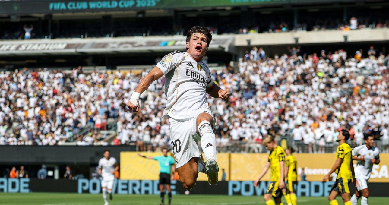 Trực tiếp Real Madrid 2-0 Dortmund: Nhân đôi cách biệt