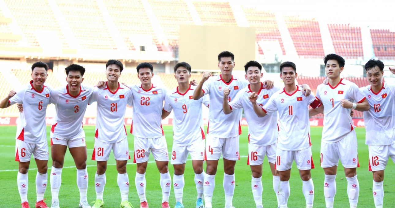 NÓNG: Indonesia thua sốc, U22 Việt Nam 99% vào bán kết