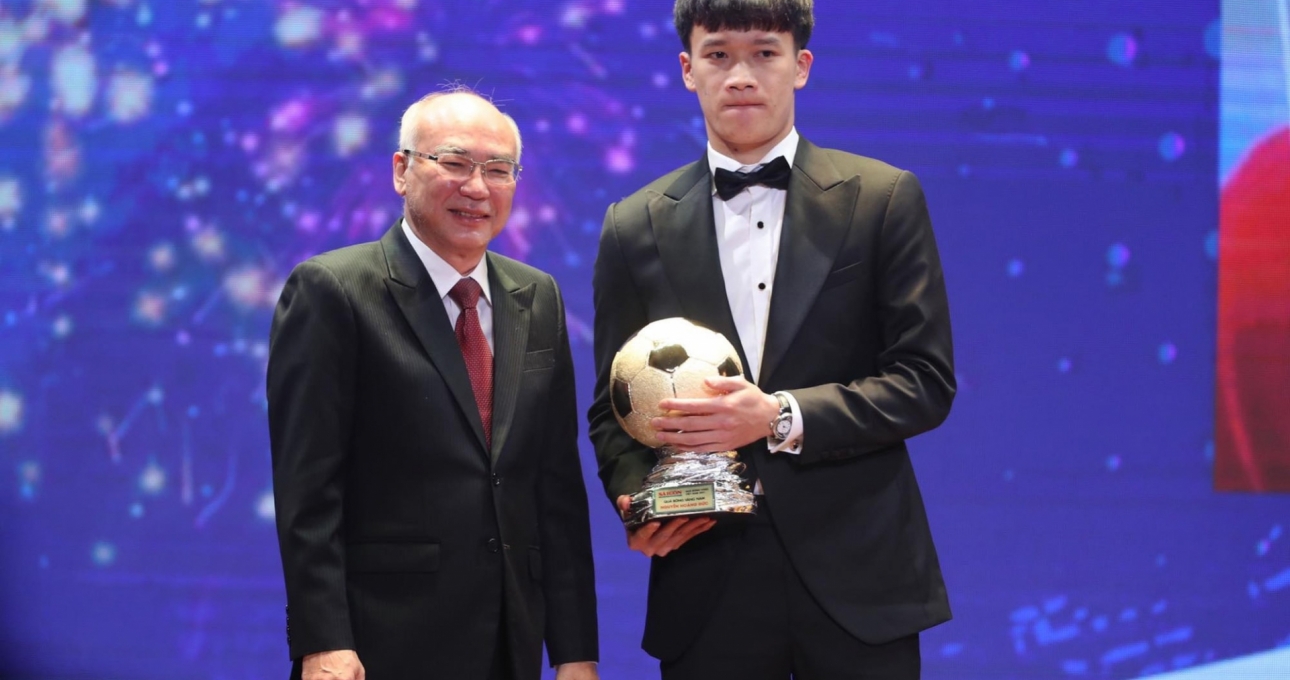 Quả bóng Vàng Việt Nam 2021 xác định điểm đến khi xuất ngoại