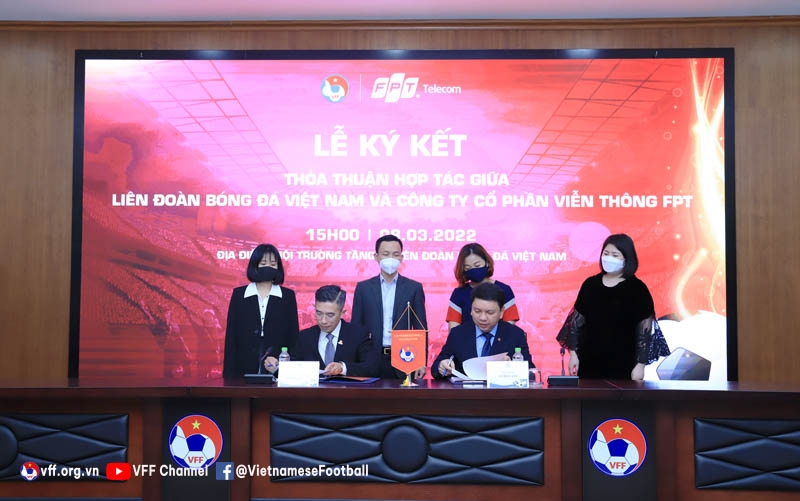 VFF và FPT Telecom hợp tác đảm bảo tương lai cho các cầu thủ ĐT nữ Việt Nam
