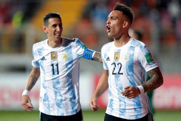 Ngôi sao lên tiếng, Argentina rời hiểm địa với 3 điểm trọn vẹn