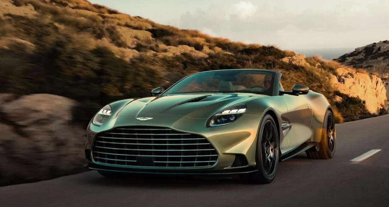 Aston Martin Vanquish Volante 2026 – Siêu xe mui trần 824 mã lực lộ diện