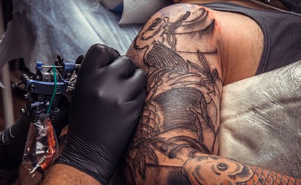 Nên kiêng những đồ ăn gì sau khi xăm mình