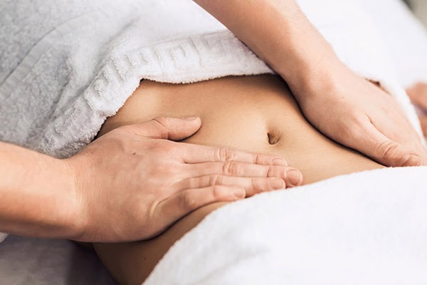 Các cách massage giảm mỡ bụng trước khi ngủ bằng tay