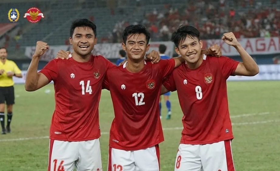 Thắng đậm 7 bàn để giành vé vớt, ĐT Indonesia nhận ‘mưa lời khen’ từ CĐV ĐNÁ