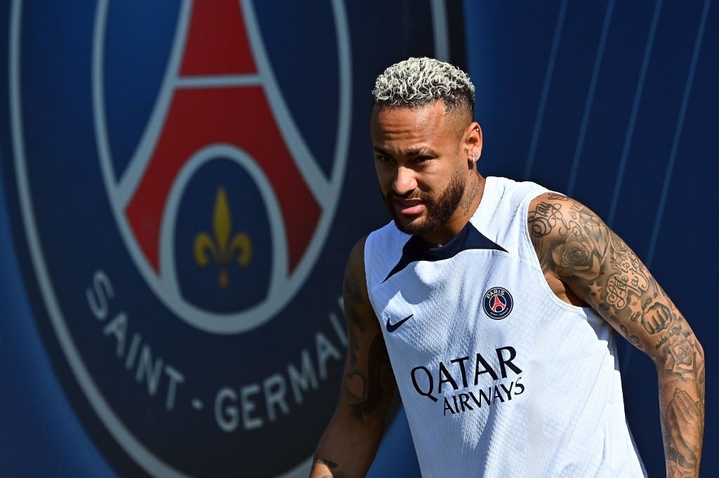 PSG ra luật 'oái ăm' chưa từng có, Neymar và đồng đội 'khóc thét'