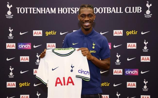 Tottenham chính thức chiêu mộ thành công tiền vệ từng bị cảnh sát bắt