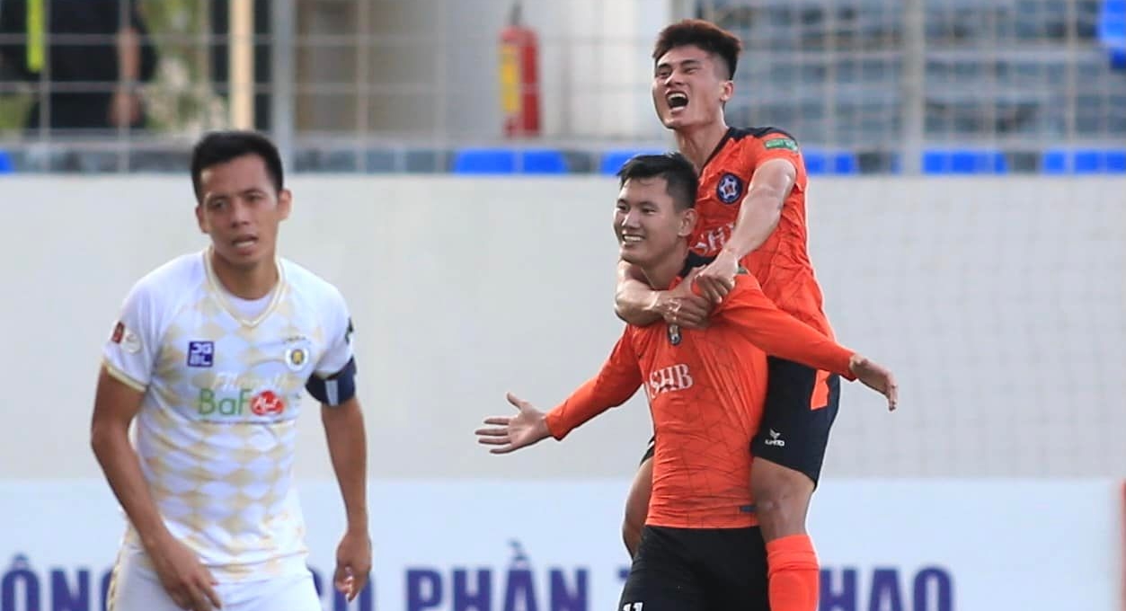 Hà Nội FC thua cay đắng trước Đà Nẵng trong ngày Duy Mạnh trở lại