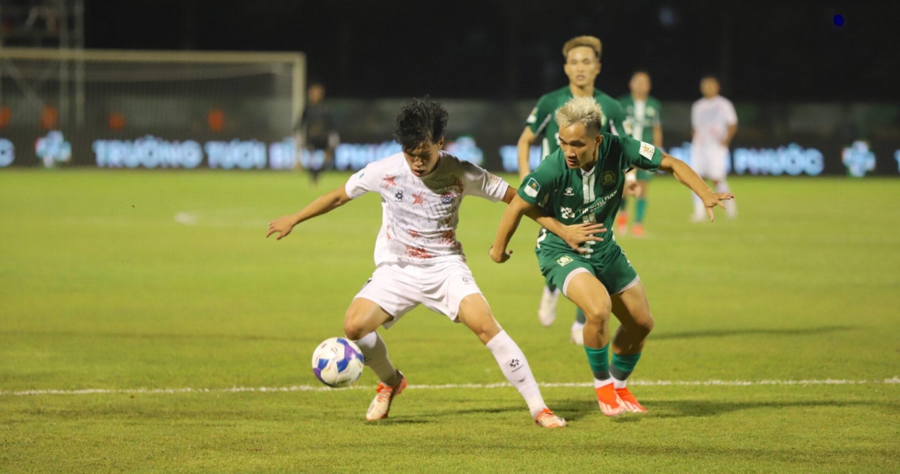 Trực tiếp PVF-CAND 0-0 Bình Phước: Căng như dây đàn